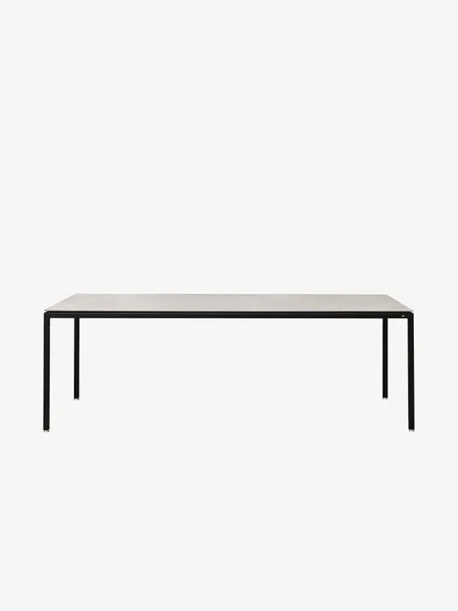 Bord, medium fra<Vipp Outlet