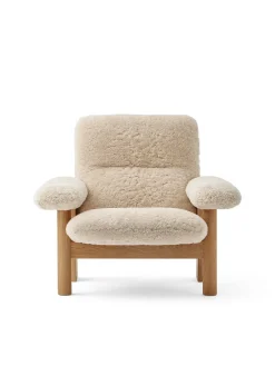 Brasilia Lounge Chair, Dark Stained Oak Sheepskin Root fra<Audo Copenhagen Outlet
