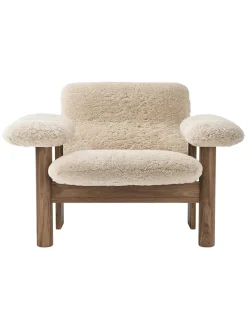 Brasilia Lounge Chair, low back, sheepskin fra<Audo Copenhagen Clearance