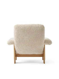 Brasilia Lounge Chair, Natural Oak Sheepskin Nature fra<Audo Copenhagen