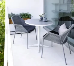 Breeze Havestol m. Armlæn, stabelbar fra<Cane-line Online