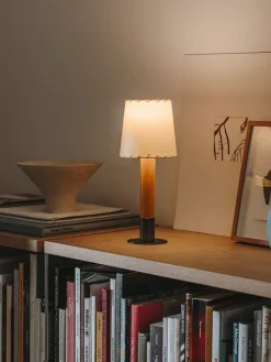 Básica M2 Bordlampe fra Santa and Cole<Santa & Cole Sale