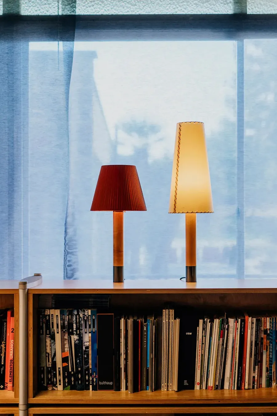 Básica M2 Bordlampe fra Santa and Cole<Santa & Cole Sale