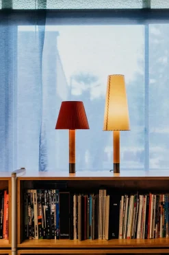 Básica Mínima Bordlampe fra Santa and Cole<Santa & Cole Discount