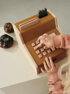 Buck Kasseapparat fra<Liewood Hot