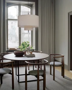 Bukowski Chair, valnød fra<New Works Hot