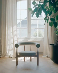 Bukowski Loungestol, sort bøg fra<New Works Outlet