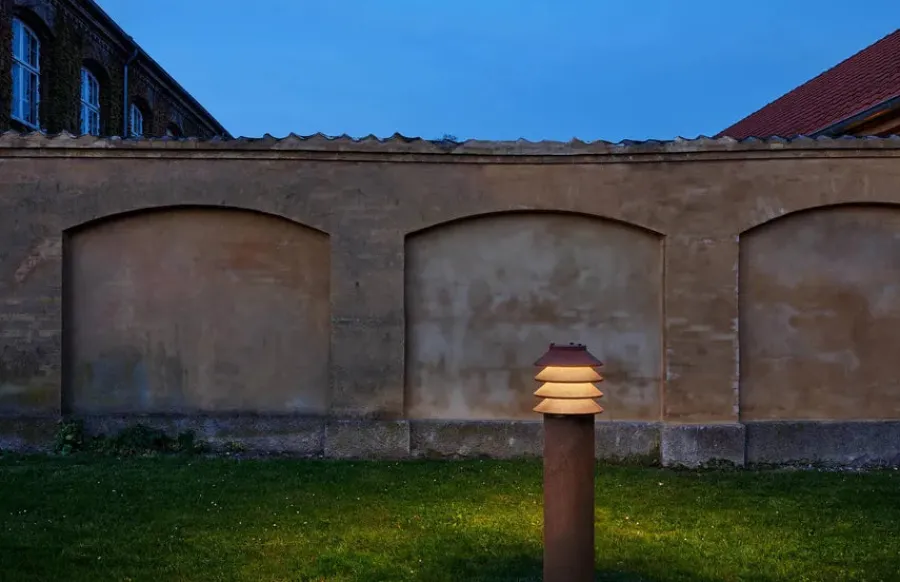 Bysted Pullert fra<Louis Poulsen Hot