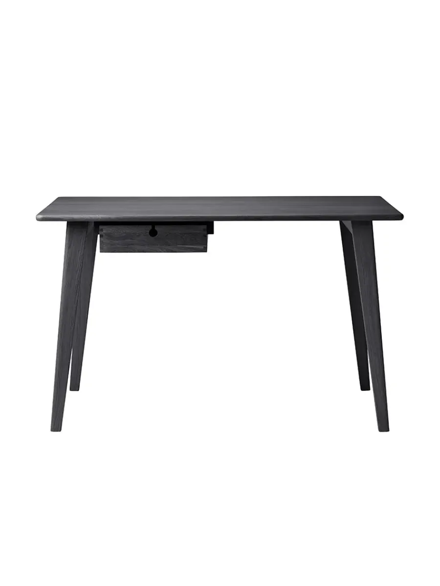 C67 Skrivebord fra<FDB Møbler Clearance