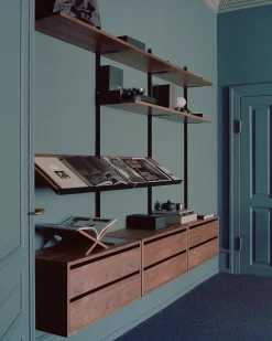 Cabinet Low w. Drawers fra<New Works