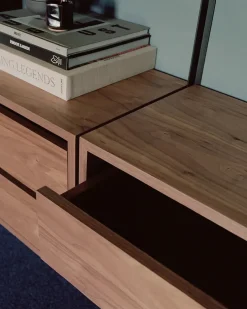 Cabinet Low w. Drawers fra<New Works