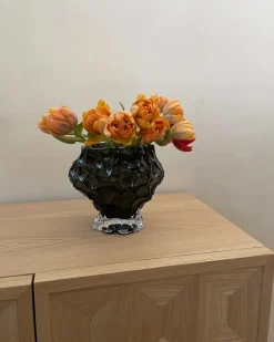 Canyon Vase Medium, new smoke fra<Hein Studio