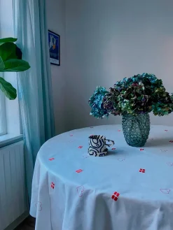 Celebration Dug, Rund fra<Blåmst Best