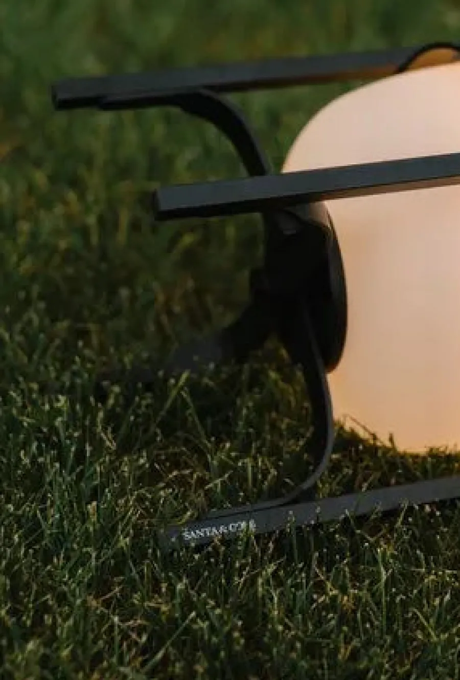 Cestita Alubat Bordlampe fra Santa and Cole<Santa & Cole Discount