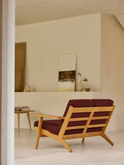 CH292 2 pers. sofa, eg olie af Hans J. Wegner<Carl Hansen & Søn Outlet