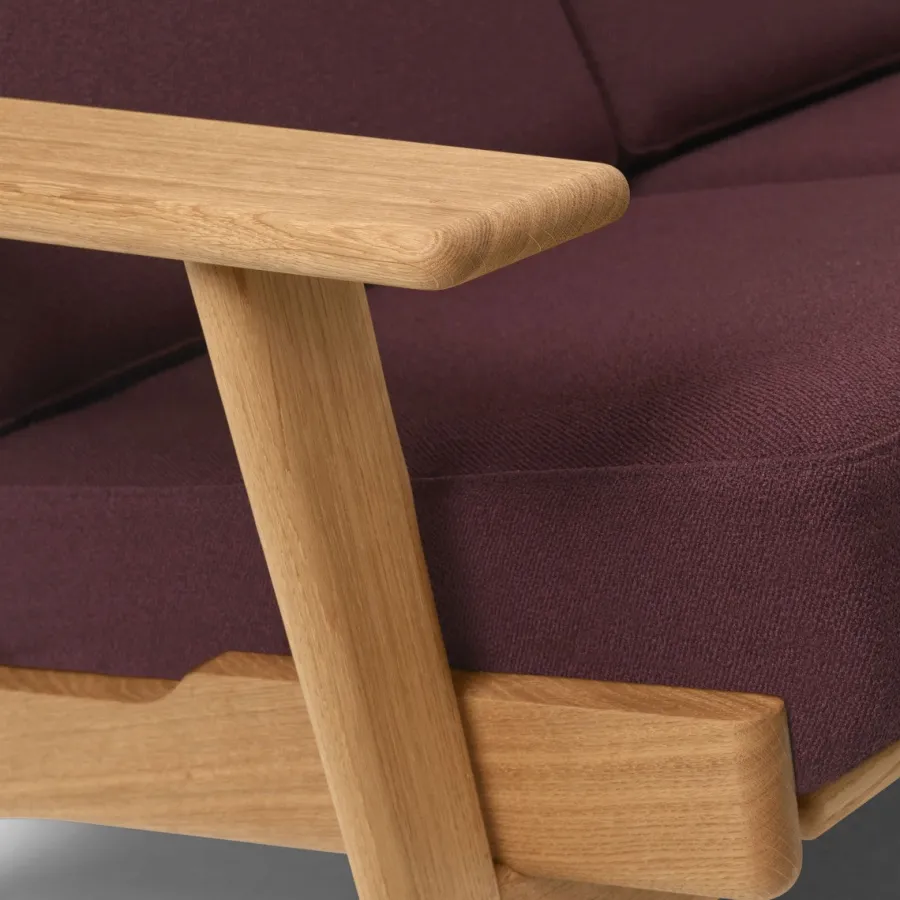 CH292 2 pers. sofa, eg olie af Hans J. Wegner<Carl Hansen & Søn Outlet