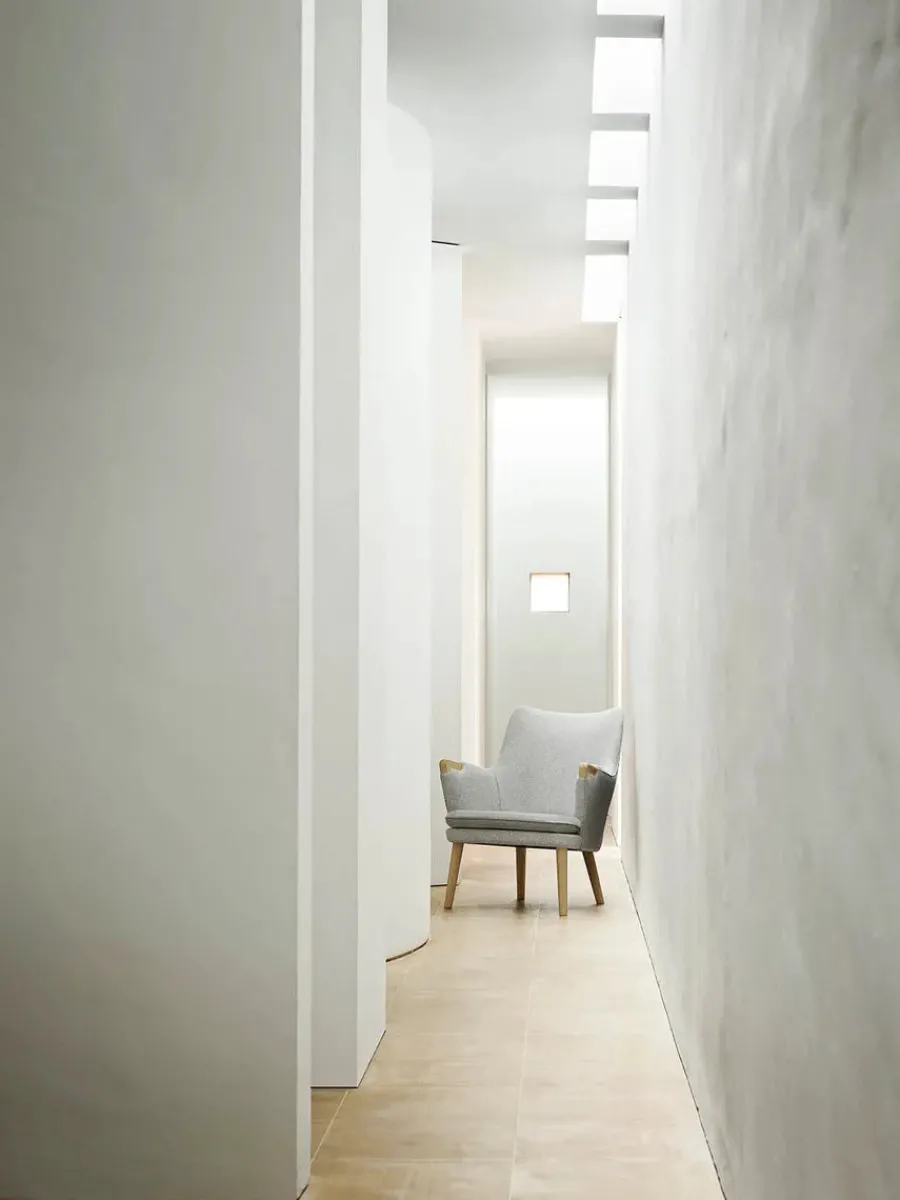 CH71 Lænestol af Hans J. Wegner<Carl Hansen & Søn Sale