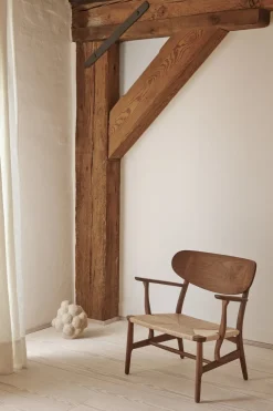 CH22 Loungestol af Hans J. Wegner<Carl Hansen & Søn Online
