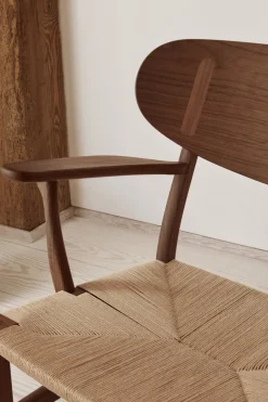 CH22 Loungestol af Hans J. Wegner<Carl Hansen & Søn Online