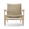 CH25 Loungestol, eg hvidolie af Hans J. Wegner<Carl Hansen & Søn New