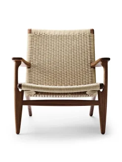 CH25 Loungestol, eg hvidolie af Hans J. Wegner<Carl Hansen & Søn New