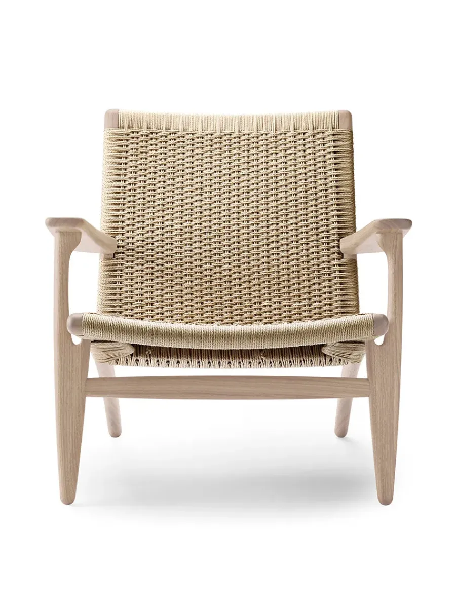 CH25 Loungestol, eg olie af Hans J. Wegner<Carl Hansen & Søn Hot