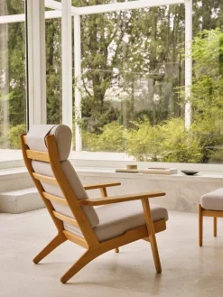 CH291 loungestol, eg olie af Hans J. Wegner<Carl Hansen & Søn