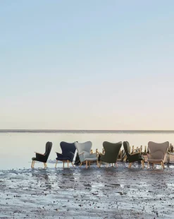 CH78 Mama Bear af Hans J. Wegner<Carl Hansen & Søn Sale