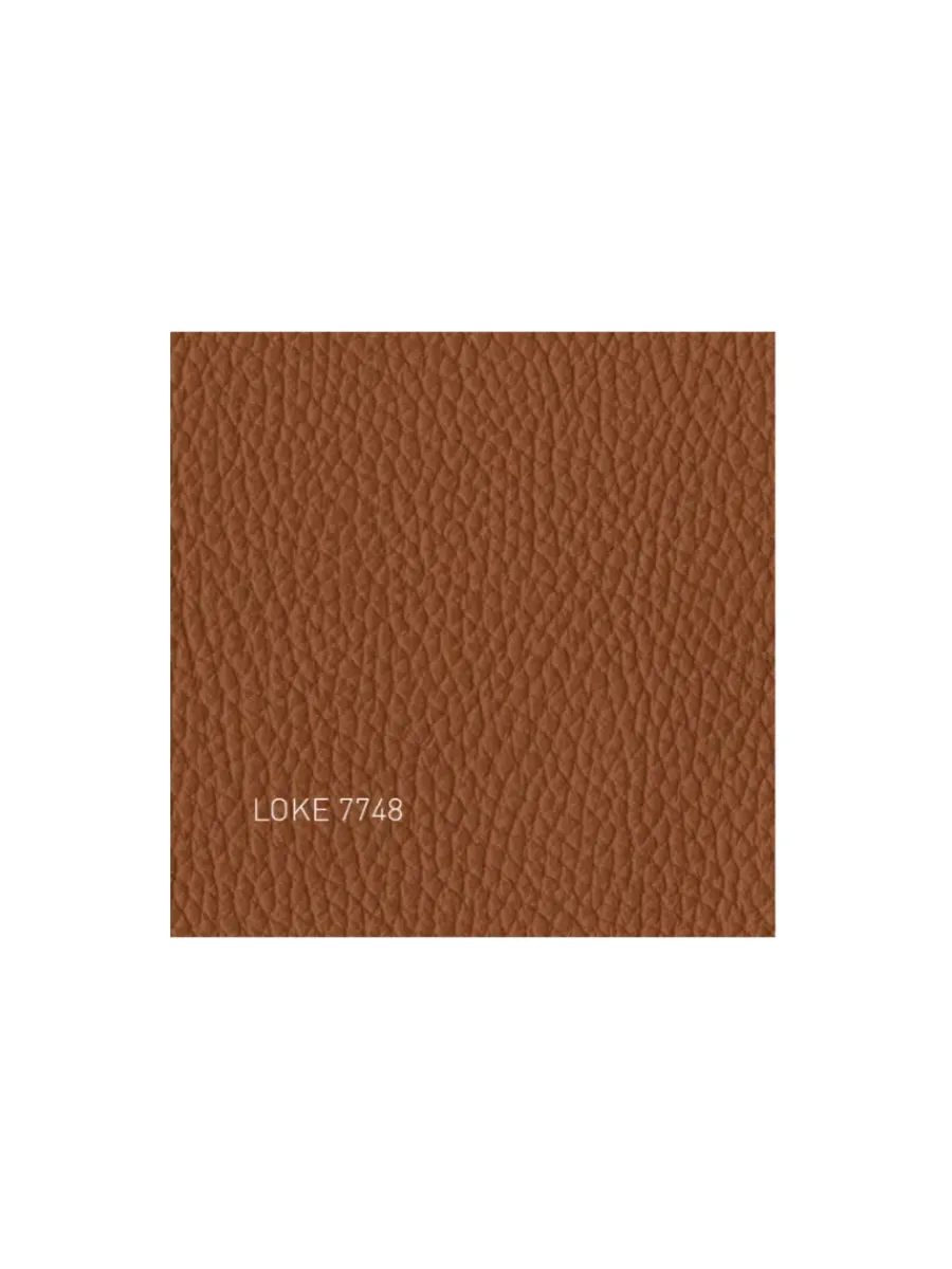 CH07 Skalstol, farvet af Hans J. Wegner<Carl Hansen & Søn New