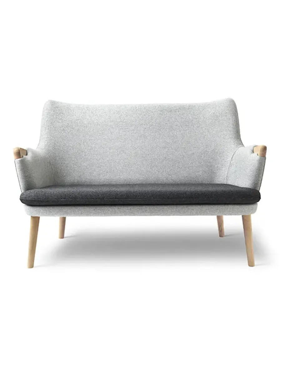 CH72 Sofa af Hans J. Wegner<Carl Hansen & Søn New