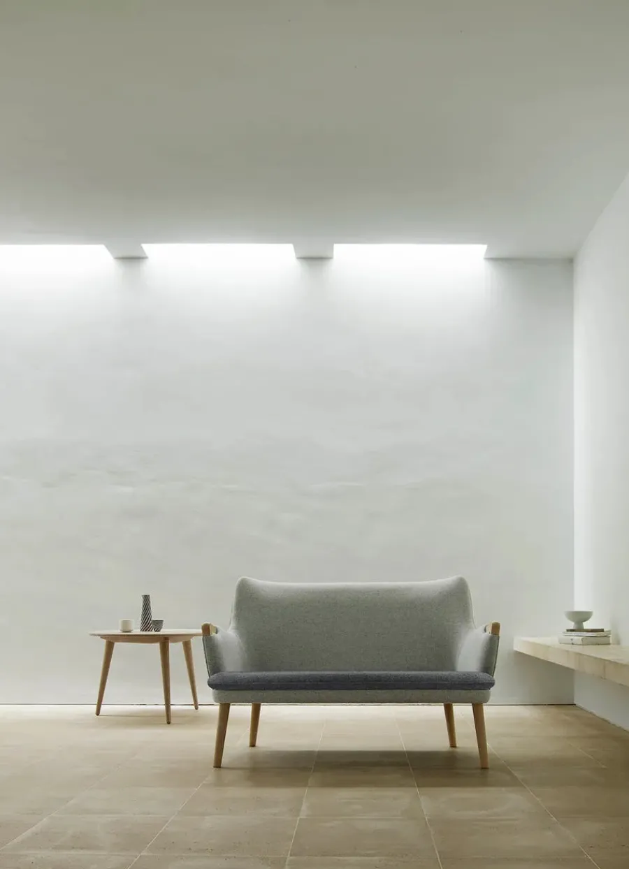 CH72 Sofa af Hans J. Wegner<Carl Hansen & Søn New