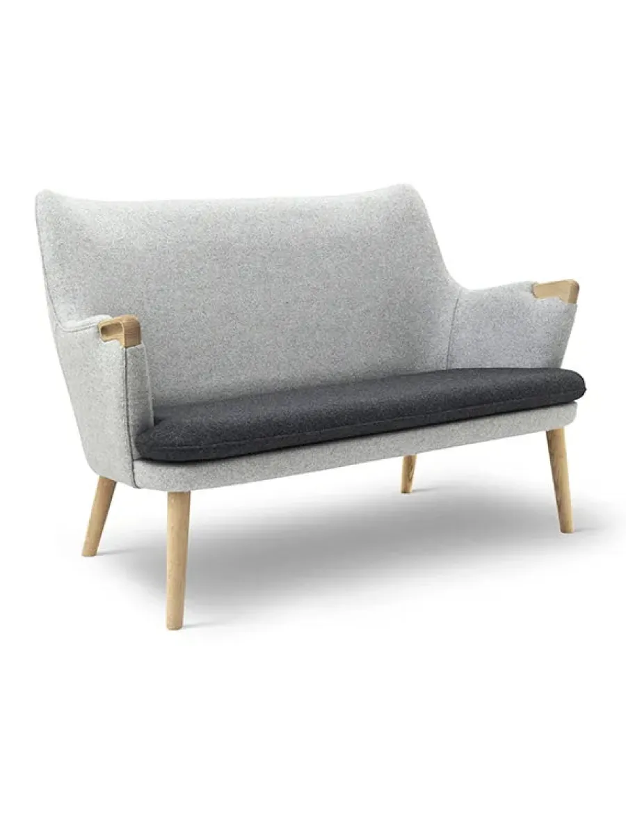 CH72 Sofa af Hans J. Wegner<Carl Hansen & Søn New