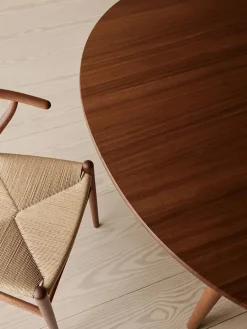 CH338 Spisebord fra<Carl Hansen & Søn Hot