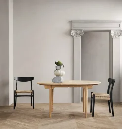 CH23 Spisestol, eg hvidolie af Hans J. Wegner<Carl Hansen & Søn