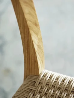 CH23 Spisestol, valnød olie af Hans J. Wegner<Carl Hansen & Søn Discount