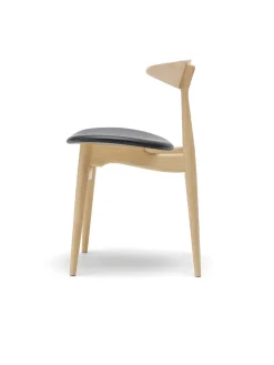 CH33 Stol, sæbebehandlet eg/sort læder af Hans J. Wegner<Carl Hansen & Søn Best