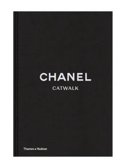 Chanel Catwalk bog fra<New Mags Online