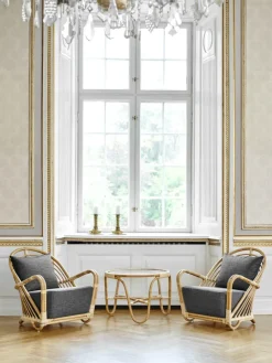 Charlottenborg Lænestol af Arne Jacobsen<Sika-Design Clearance