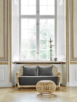 Charlottenborg 2-pers. Sofa af Arne Jacobsen<Sika-Design Online