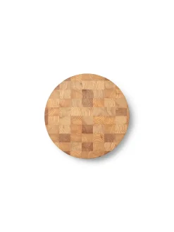 Chess Cutting Board Round fra<Ferm Living