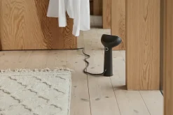 Cirrus No.3 Iron Steamer, Sand fra<Steamery Stockholm Sale