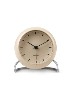 City Hall Bordur, sandy beige af Arne Jacobsen<Arne Jacobsen Clocks New