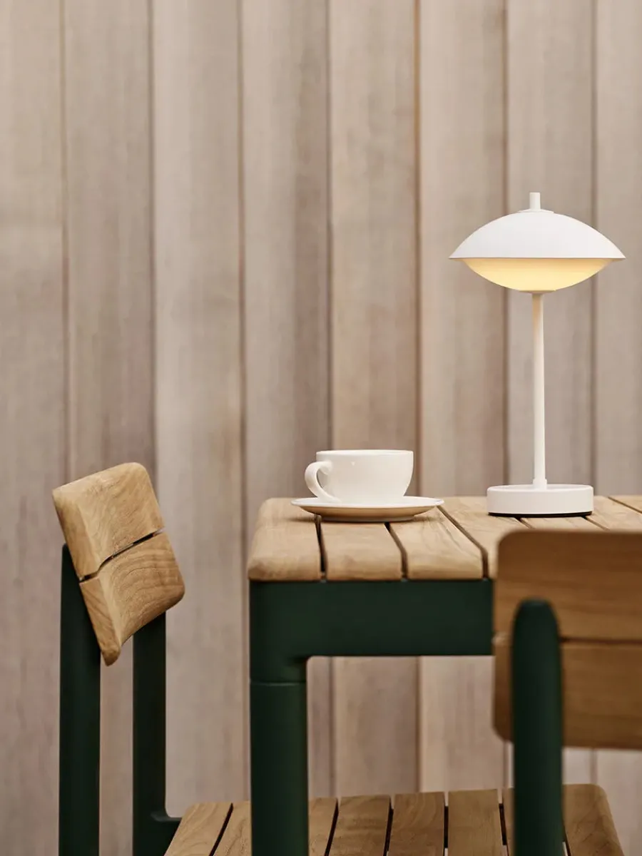 Clam Portable Lamp fra<Fritz Hansen Clearance