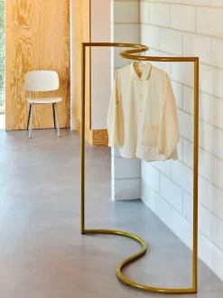 Colour Rack S-Shape fra<HAY Outlet