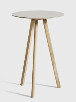 Copenhague CPH20 Bord, Ø70 cm fra<HAY Clearance