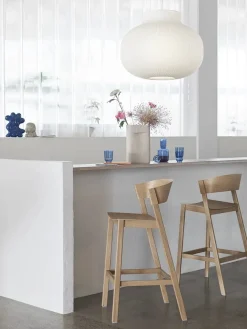 Cover Counter Stool, oak fra<Muuto Outlet