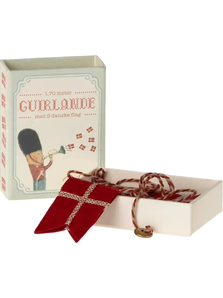 Dannebrog Flagguirlande fra<Maileg Clearance