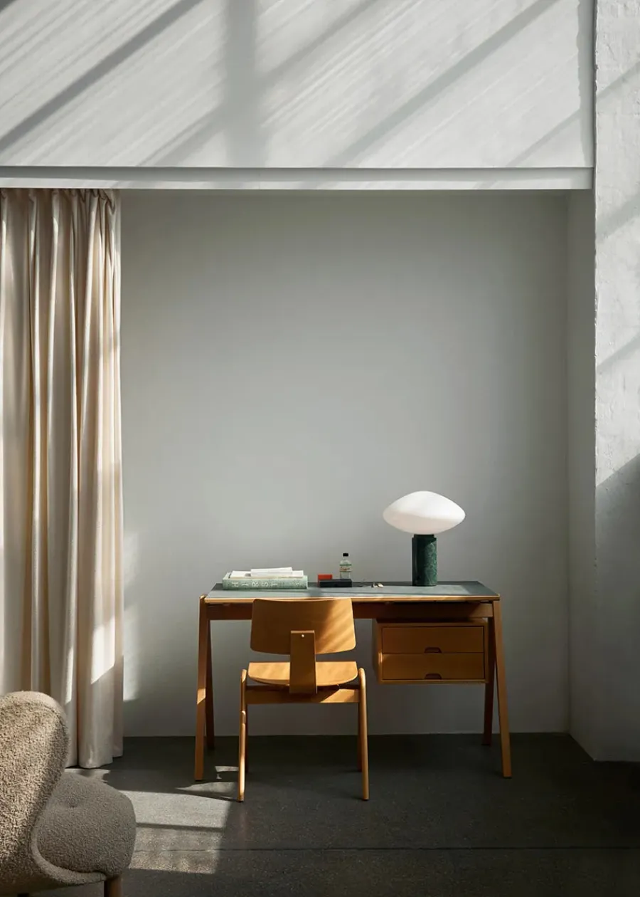 Daystak Desk RD3 fra<&Tradition Hot