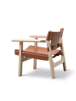 Den Spanske Stol i mørkebrun læder, eg sæbe af Børge Mogensen<Fredericia Furniture Discount