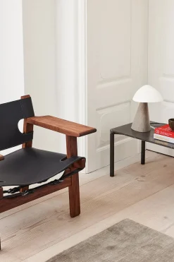 Den Spanske Stol i mørkebrun læder, Røget eg olie af Børge Mogensen<Fredericia Furniture Best